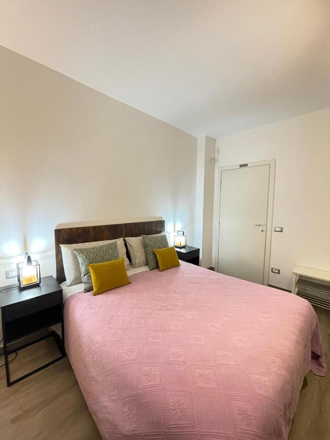 Smart Gold Apartment Luxury Central 贝尔加莫 外观 照片