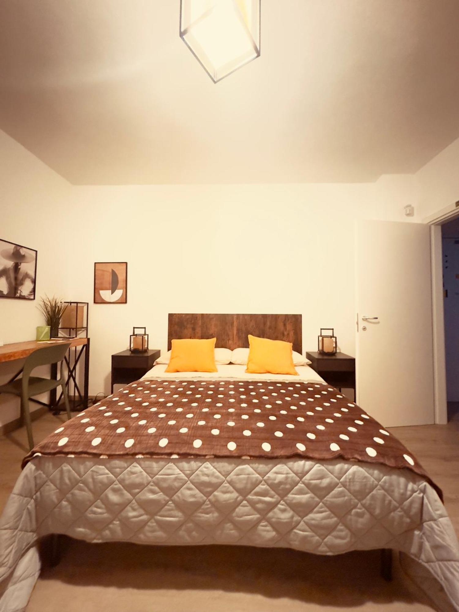 Smart Gold Apartment Luxury Central 贝尔加莫 外观 照片